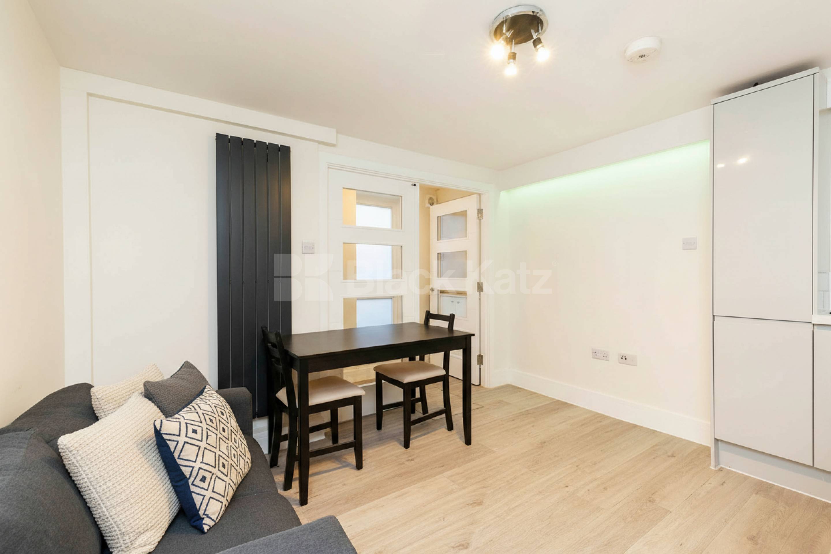 This is an excellent studio in a period conversion in West Hampstead Mill Lane, London, NW6,  London NW6