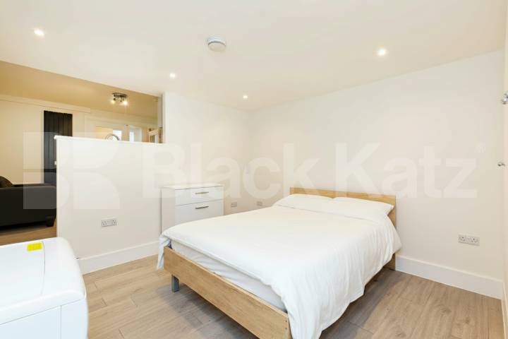 This is an excellent studio in a period conversion in West Hampstead Mill Lane, London, NW6,  London