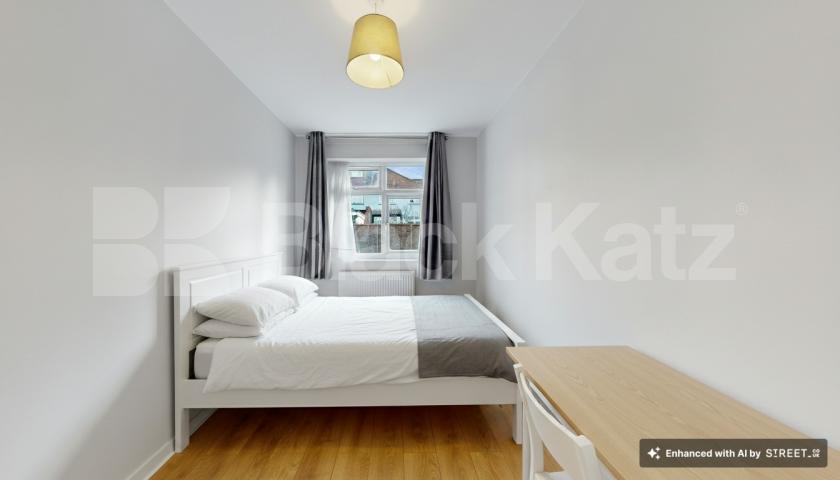 A beautifully renovated four-bedroom flat on Geary Road, Willesden Green, offering generous living space and modern finishes throughout.This bright and spacious home has been recently refurbished to a high standard, featuring four well-proportioned b Geary Road, London, NW10,  London