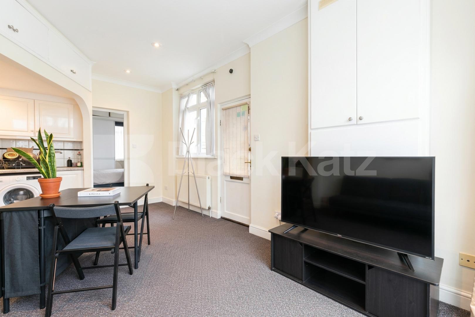 A well-presented furnished one-bedroom garden flat situated on Dartmouth Road, in the popular Kilburn area Dartmouth Road, Kilburn, NW2 (Inclusive of water),  London
