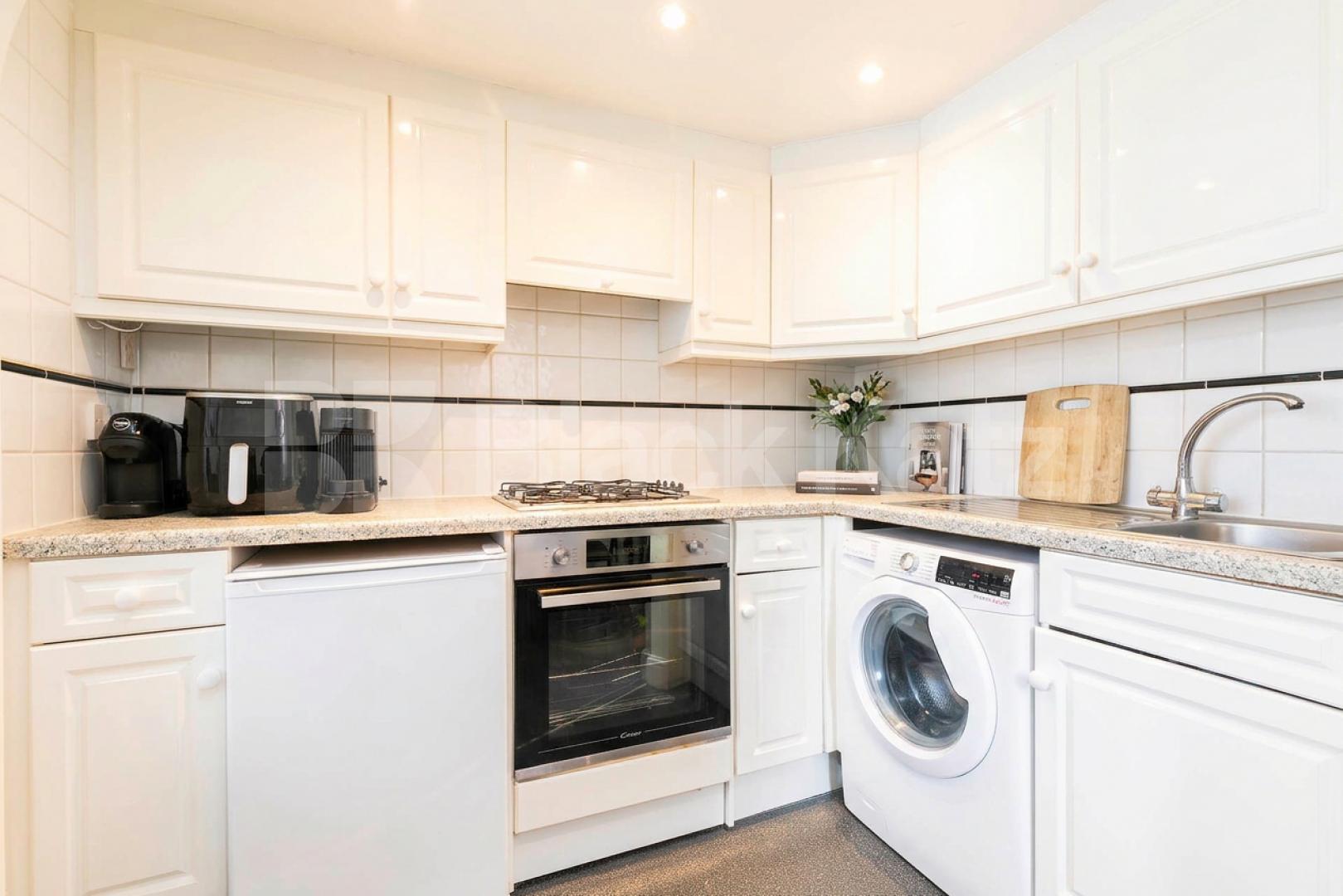 A well-presented furnished one-bedroom garden flat situated on Dartmouth Road, in the popular Kilburn area Dartmouth Road, Kilburn, NW2 (Inclusive of water),  London