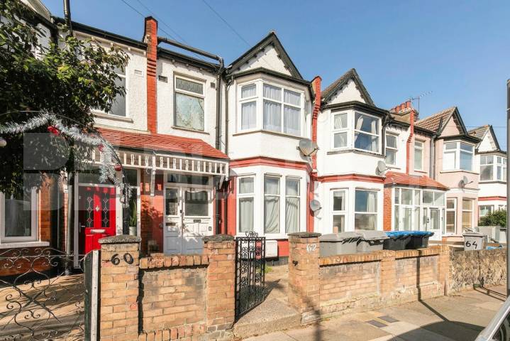 A beautifully presented three-bedroom split-level apartment situated on Lancaster Road, in the heart of Dollis Hill (NW10) Lancaster Road, London, NW10,  London