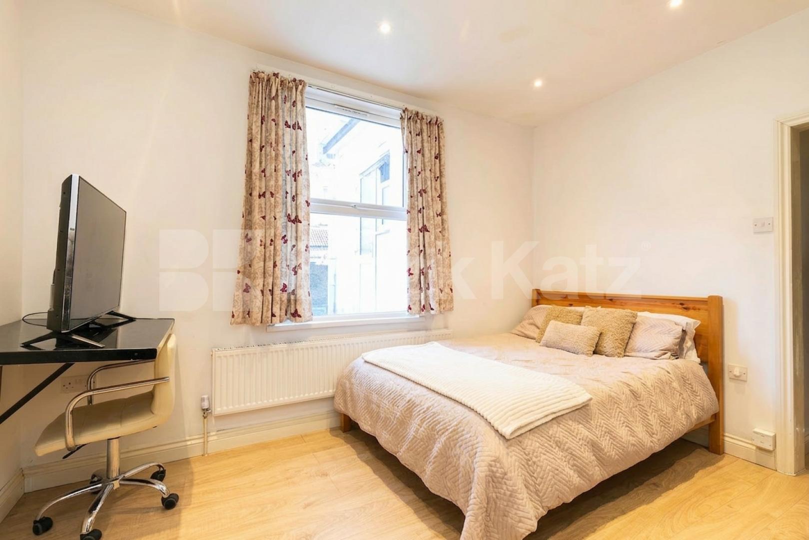 COUNCIL TAX, GAS and WATER INCLUDED Black Katz are pleased to offer for rent this newly refurbished studio flat on the ground floor of a period conversion in the Kilburn / Queens Park area Callcott Road, Kilburn, NW6 (council tax, gas and water inlcuded),  London