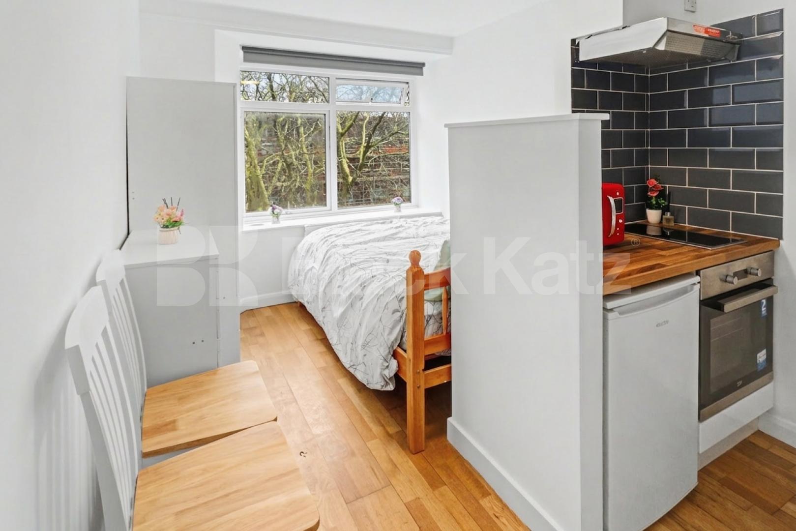A compact yet excellent value studio apartment situated on the highly desirable Fitzjohn’s Avenue in NW3.This furnished property is ideal for those seeking an affordable home in a prime location Fitzjohns avenue, Hampstead, NW3 (Inclusive of Gas and Water),  London