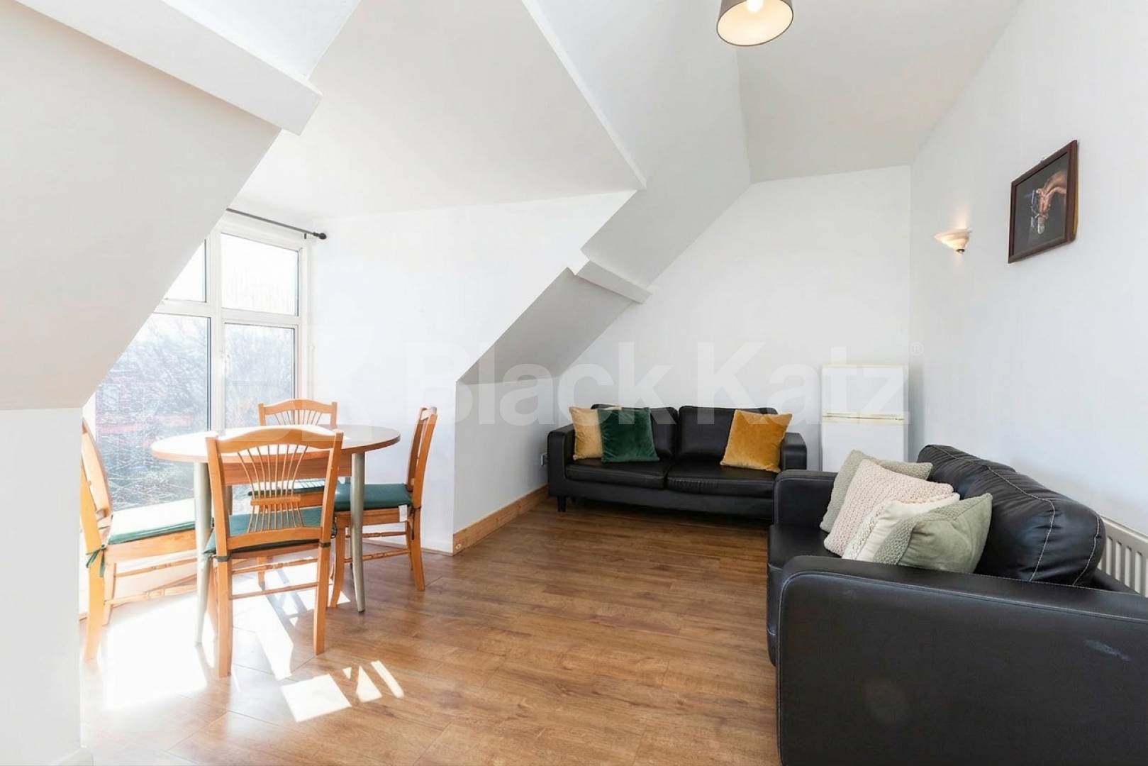 A great three double bedroom apartment on the top floor of a period conversion in Willesden Green Walm Lane, London, NW2,  London