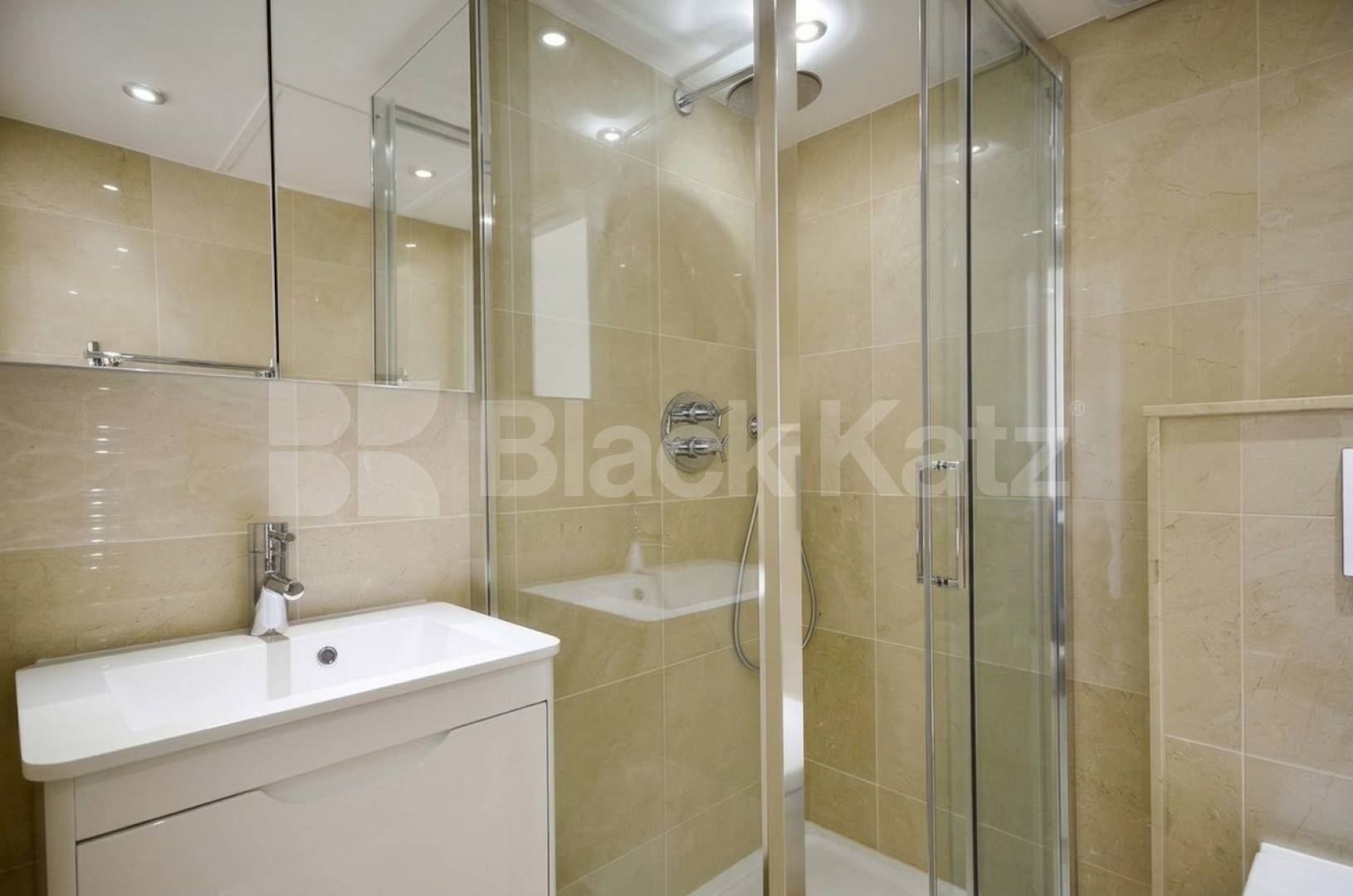 A well-presented studio apartment available to rent from the end of April, ideally located on Fitzjohns Avenue, NW3.This versatile property is offered furnished or unfurnished, allowing you to tailor the space to your needs Fitzjohns Avenue, London, NW3,  London