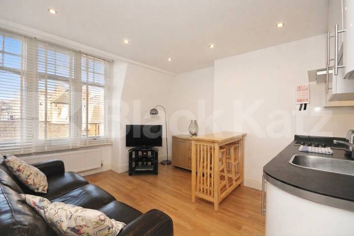 A well-presented one-bedroom apartment situated on the sought-after Glenloch Road, NW3 Glenloch road, Belsize Park, NW3 (Gas and Water Included),  London