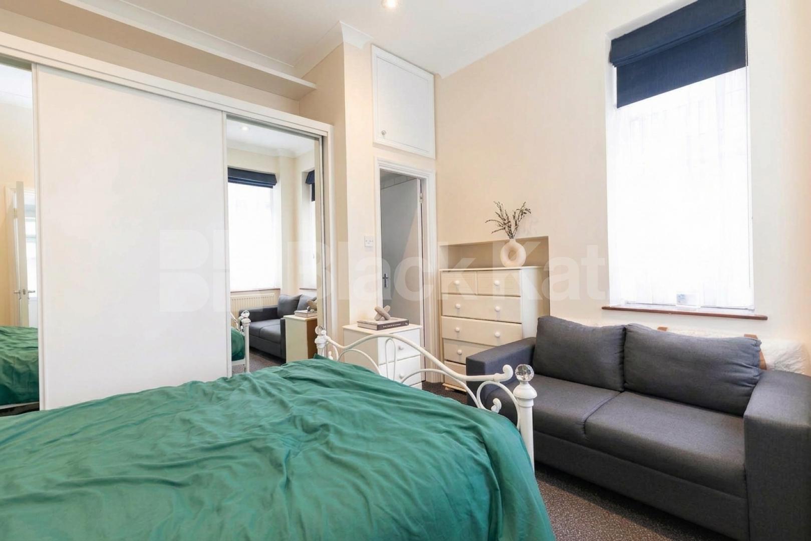 A well-presented furnished one-bedroom garden flat situated on Dartmouth Road, in the popular Kilburn area Dartmouth Road, Kilburn, NW2 (Inclusive of water),  London