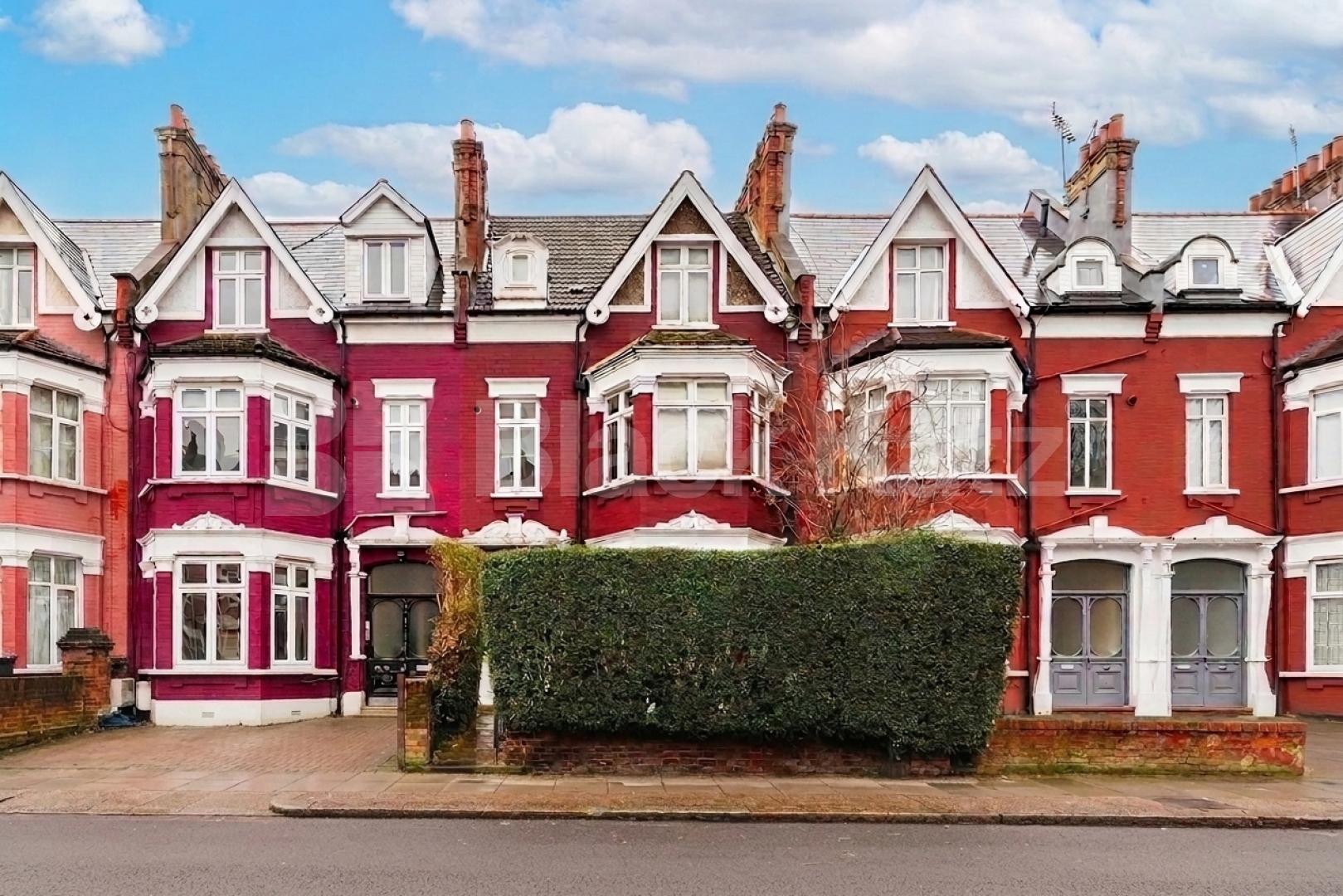 We are delighted to offer this lovely 1-bedroom apartment situated in a well-maintained period conversion in the sought-after area of Willesden Green Chichele Road, London, NW2,  London