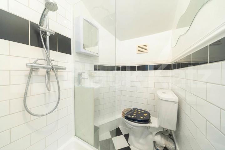 A well-presented studio flat available now on Sellons Avenue in Harlesden Sellons Avenue, Harlesden, NW10,  Harlesden