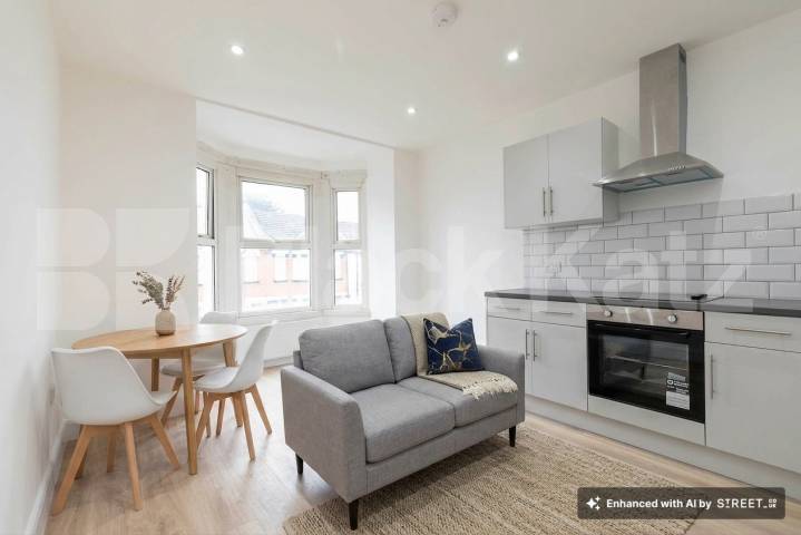 A well-presented two-bedroom property available to rent on the sought-after Headstone Road, Harrow on the Hill Headstone Road, Harrow, HA1,  Harrow