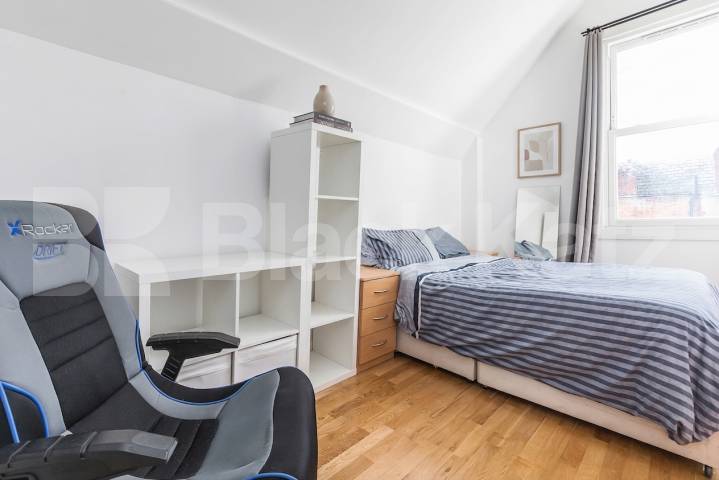 A cosy one-bedroom flat available immediately on Broadhurst Gardens, NW6 Broadhurst Gardens, South Hampstead, NW6 (Inclusive of Gas, Water and electric),  London