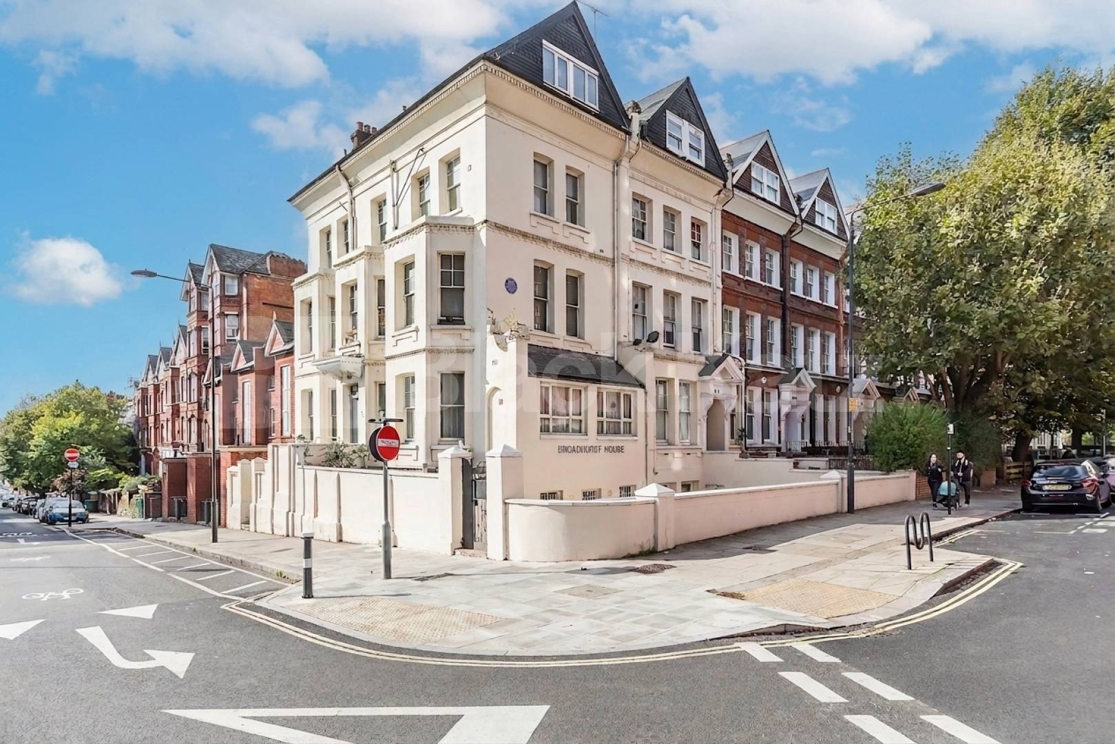 A cosy one-bedroom flat available immediately on Broadhurst Gardens, NW6 Broadhurst Gardens, South Hampstead, NW6 (Inclusive of Gas, Water and electric),  London