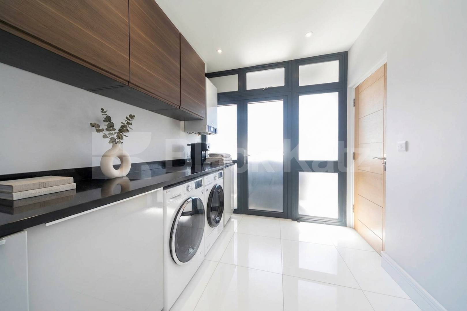 Available from the start of June, this exceptional five-bedroom home has been recently renovated to a high standard, offering modern, spacious living in a highly convenient location.The property comprises five large double bedrooms, all well-proporti Burnley Road, Dollis Hill, NW10,  London