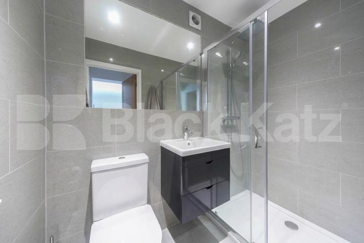 Available from the start of June, this exceptional five-bedroom home has been recently renovated to a high standard, offering modern, spacious living in a highly convenient location.The property comprises five large double bedrooms, all well-proporti Burnley Road, Dollis Hill, NW10,  London