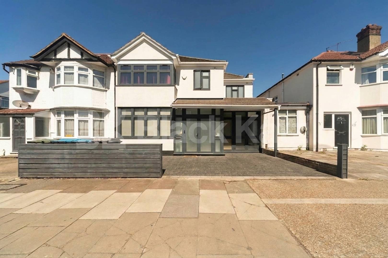 Available from the start of June, this exceptional five-bedroom home has been recently renovated to a high standard, offering modern, spacious living in a highly convenient location.The property comprises five large double bedrooms, all well-proporti Burnley Road, Dollis Hill, NW10,  London