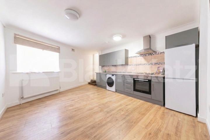 A well-presented two-bedroom property available to rent on Burnley Road, Dollis Hill Burnley Road, Dollis Hill, NW10 (Inclusive of gas and water),  London
