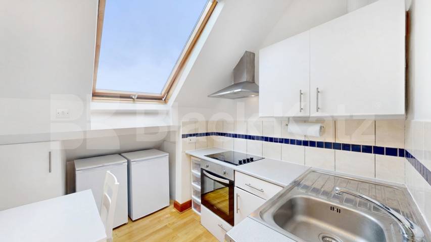 A spacious and well-presented studio flat available to rent in a quiet residential area within easy walking distance of Dollis Hill Underground Station (Jubilee Line) Burnley Road, London, NW10,  London