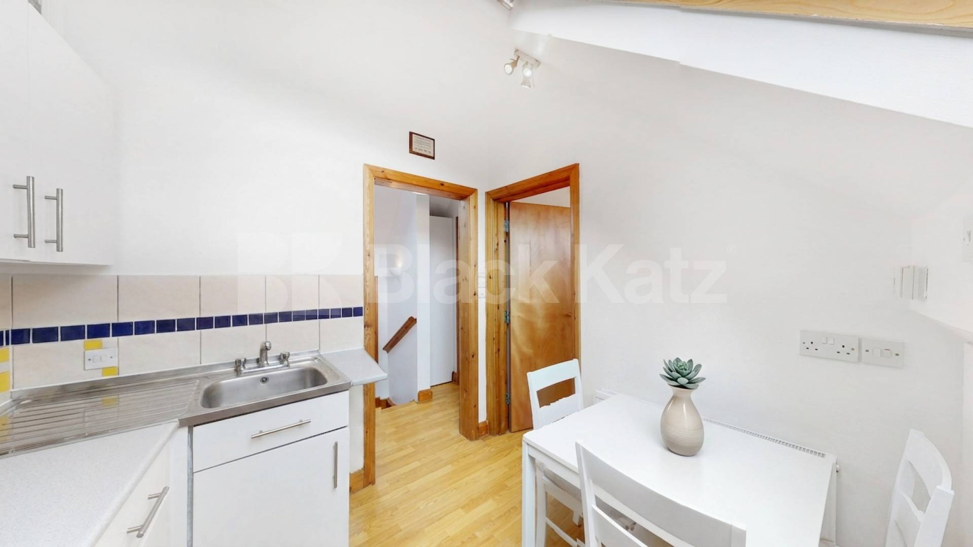 A spacious and well-presented studio flat available to rent in a quiet residential area within easy walking distance of Dollis Hill Underground Station (Jubilee Line) Burnley Road, London, NW10,  London