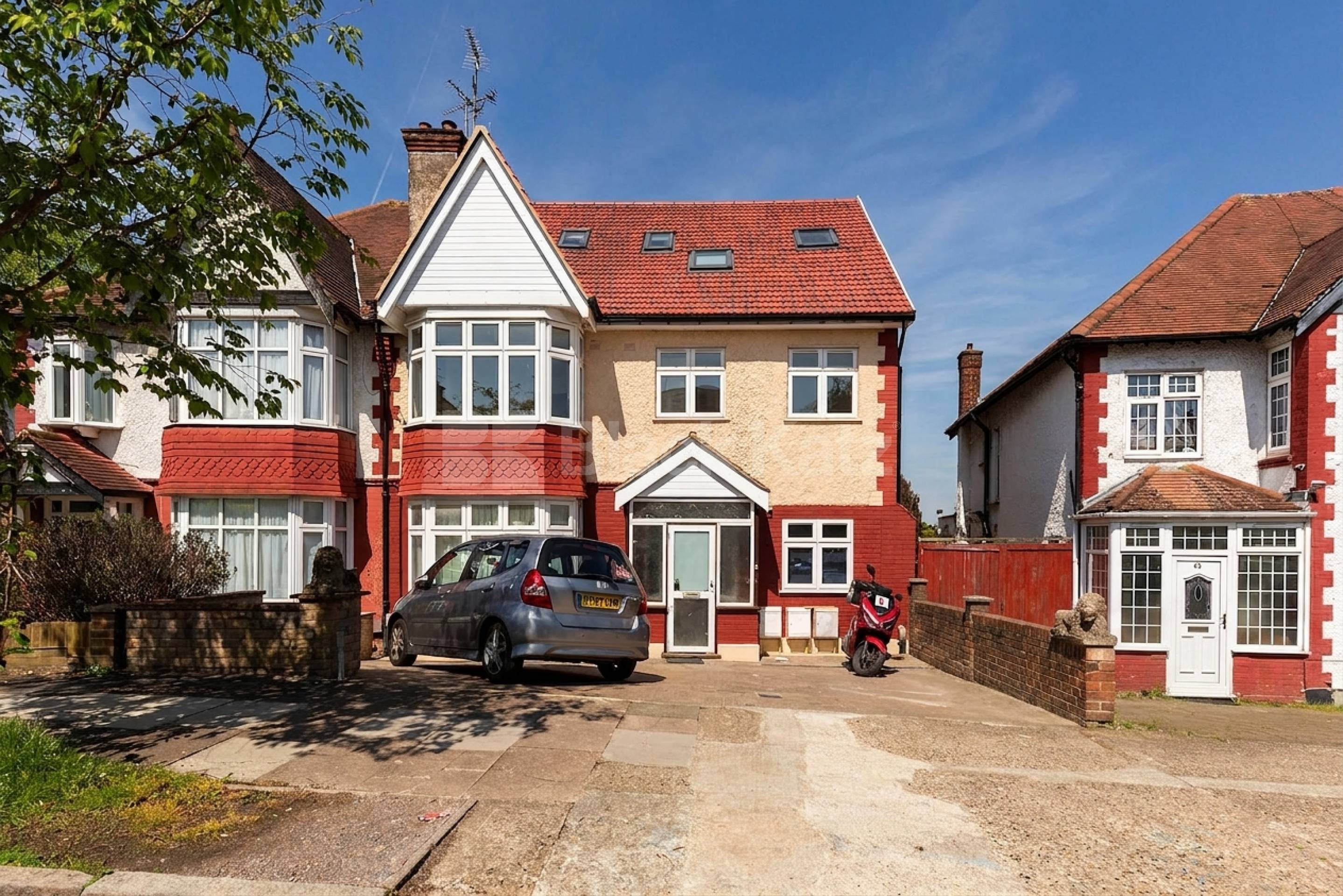 We are pleased to present this modern two double bedroom apartment that has been finished to a luxury standard Park Chase, Wembley, HA9,  Wembley HA9