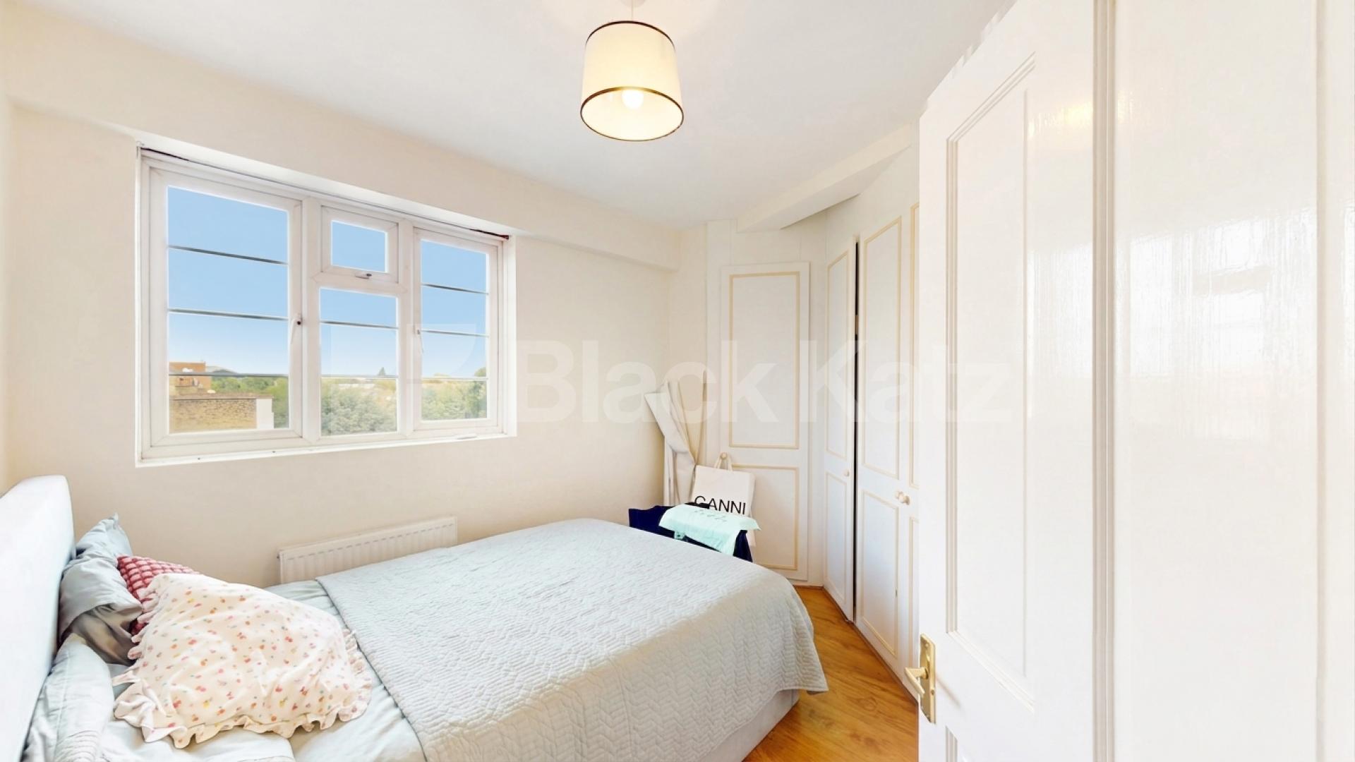 A spacious and well-presented two-bedroom furnished flat located on Uxbridge Road, W12 Hanover Court, Shepherds Bush, W12,  Hanover Court