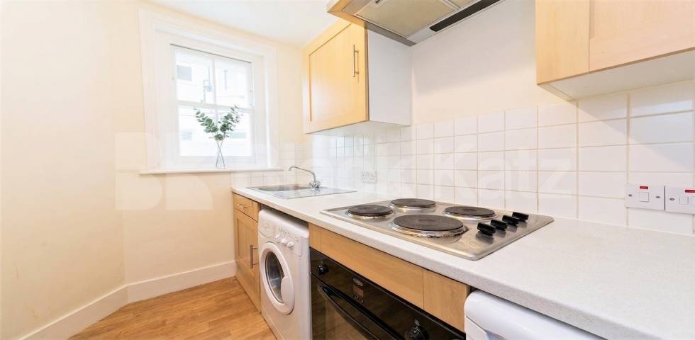 Available from Mid July/ Lounge used as the 3rd bedroom Spencer Mansions, Barons Court, W14,  Spencer Mansions Queen's Club Gardens