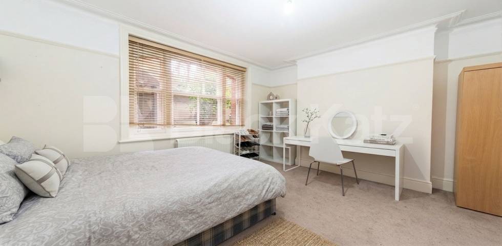 Available from Mid July/ Lounge used as the 3rd bedroom Spencer Mansions, Barons Court, W14,  Spencer Mansions Queen's Club Gardens