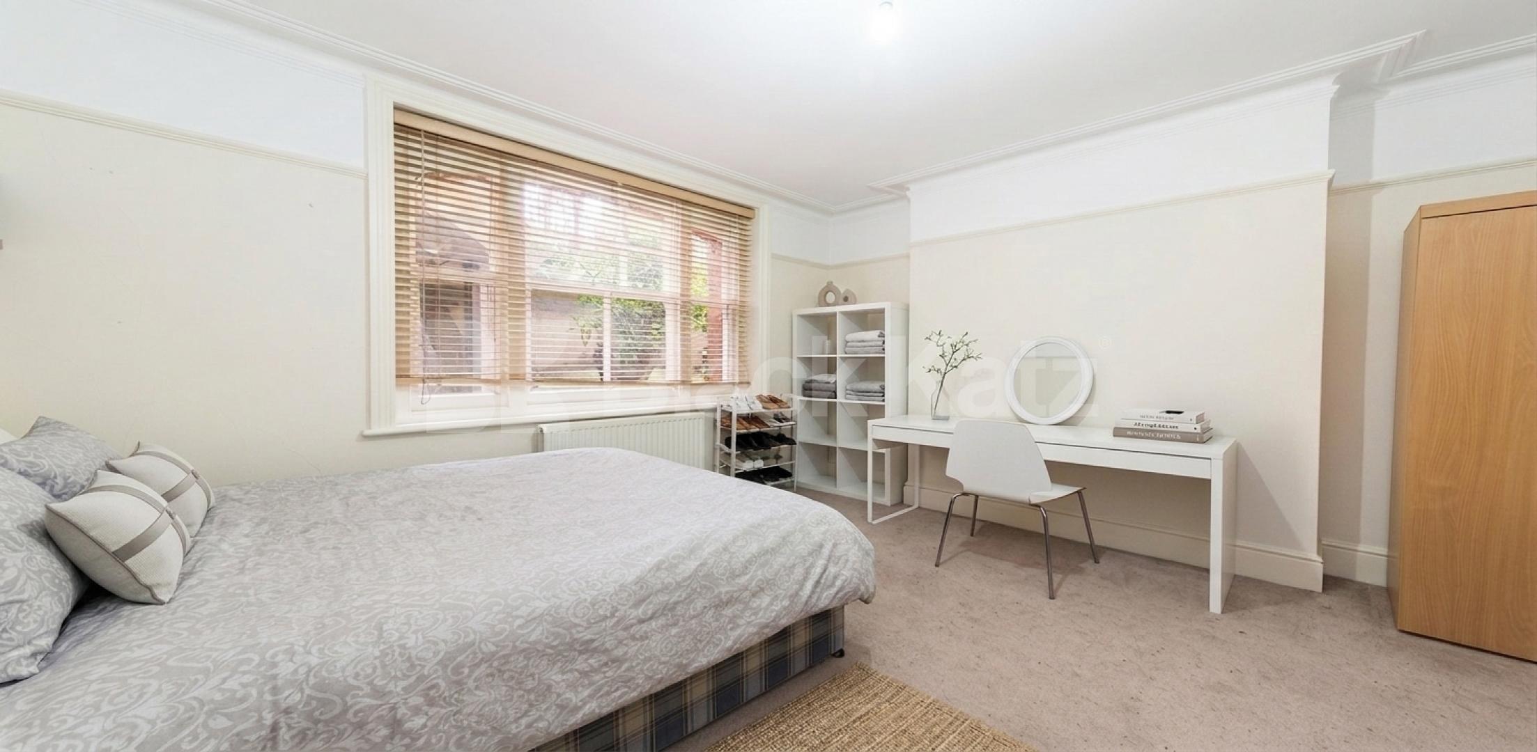 Available from Mid July/ Lounge used as the 3rd bedroom Spencer Mansions, Barons Court, W14,  Spencer Mansions Queen's Club Gardens