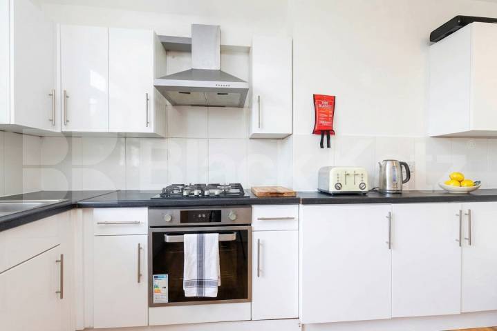 Available end of July- A modern, split level, four bedrooms two bathrooms apartment set in a very well maintained Victorian conversion Broadhurst Gardens, London, NW6,  London