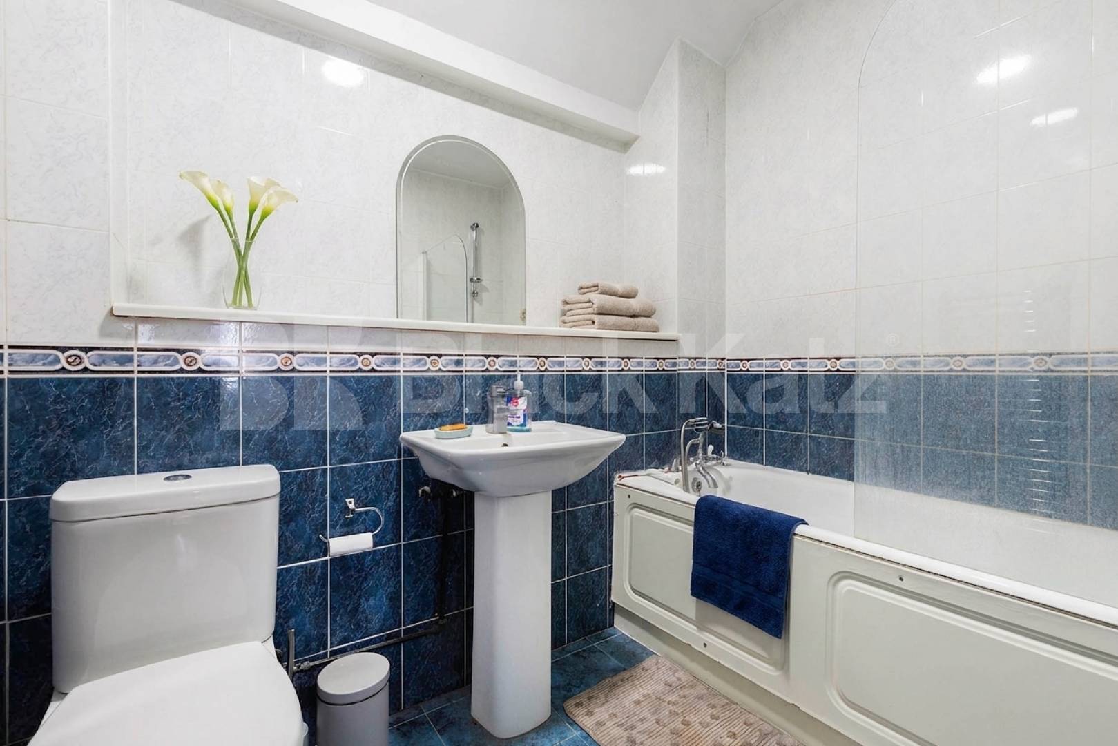 Available end of July- A modern, split level, four bedrooms two bathrooms apartment set in a very well maintained Victorian conversion Broadhurst Gardens, London, NW6,  London