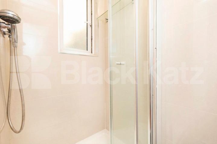 Available end of July- A modern, split level, four bedrooms two bathrooms apartment set in a very well maintained Victorian conversion Broadhurst Gardens, London, NW6,  London