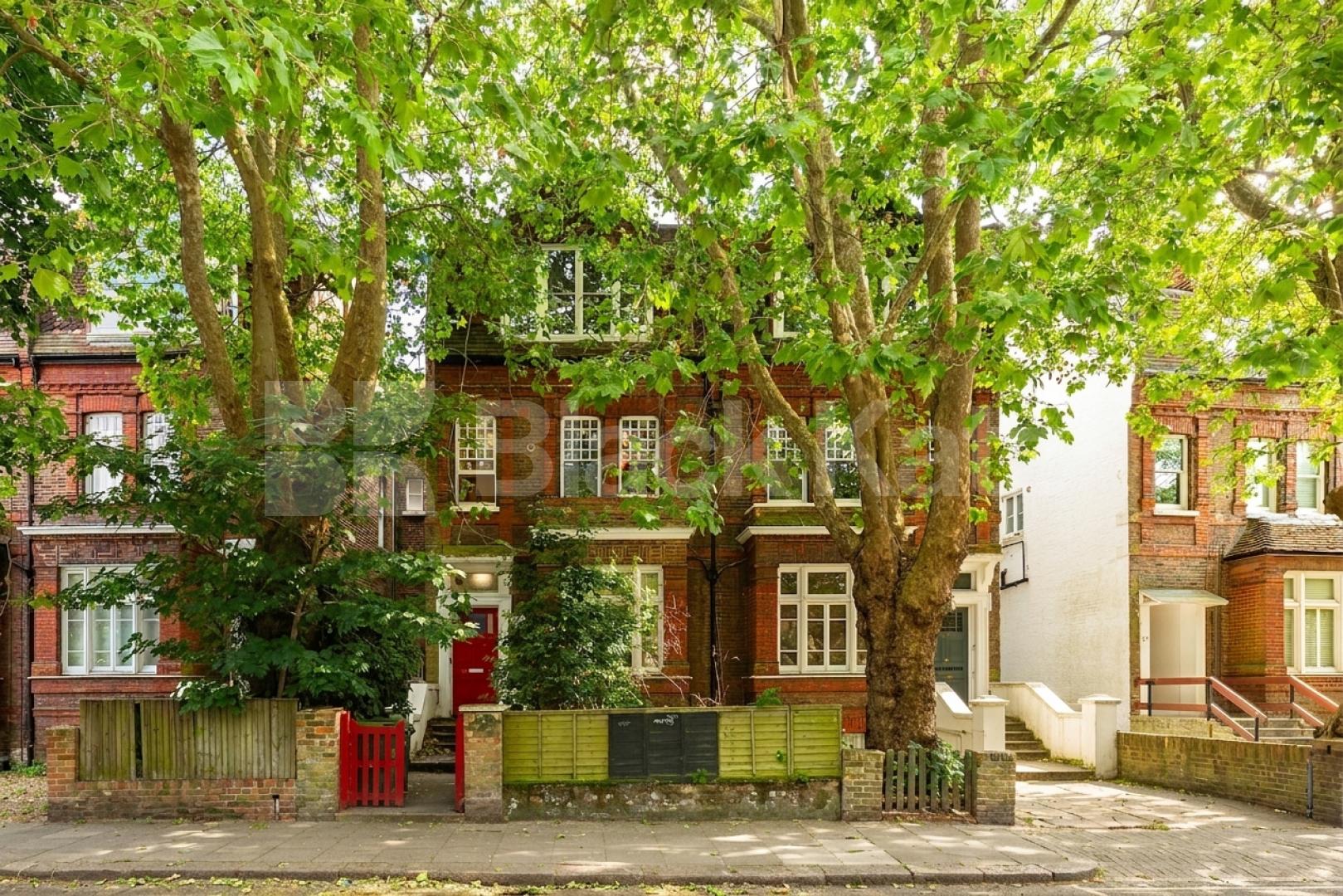 Available end of July- A modern, split level, four bedrooms two bathrooms apartment set in a very well maintained Victorian conversion Broadhurst Gardens, London, NW6,  London
