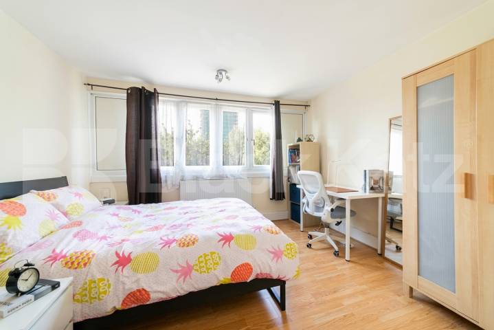 Located on sought-after Shalfleet Drive, W10, this spacious and well-presented 4-bedroom property is available to rent from the end of August Shalfleet Drive, London, W10,  London