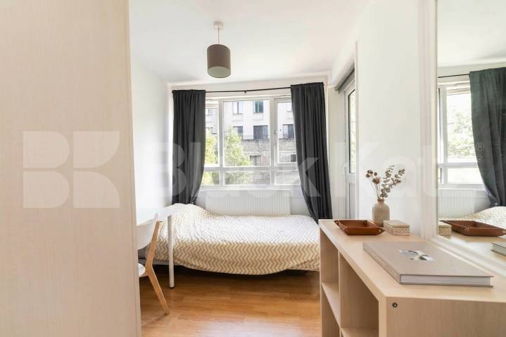 Located on sought-after Shalfleet Drive, W10, this spacious and well-presented 4-bedroom property is available to rent from the end of August Shalfleet Drive, London, W10,  London