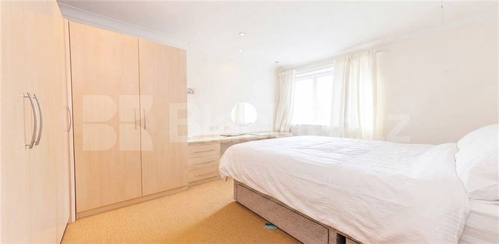 A well-presented and spacious two-bedroom apartment located on the sought-after Salisbury Road in Harrow on the Hill Salisbury Road, Harrow, HA1,  Harrow