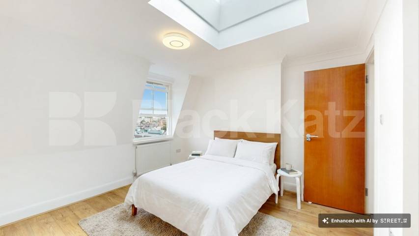 Located in the heart of the ever-popular Willesden Green High Road, this beautifully renovated three-bedroom, three-bathroom property offers stylish and spacious living in a prime North West London location High road, Willesden Green, NW10,  London