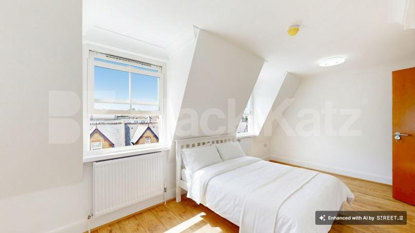 Located in the heart of the ever-popular Willesden Green High Road, this beautifully renovated three-bedroom, three-bathroom property offers stylish and spacious living in a prime North West London location High road, Willesden Green, NW10,  London