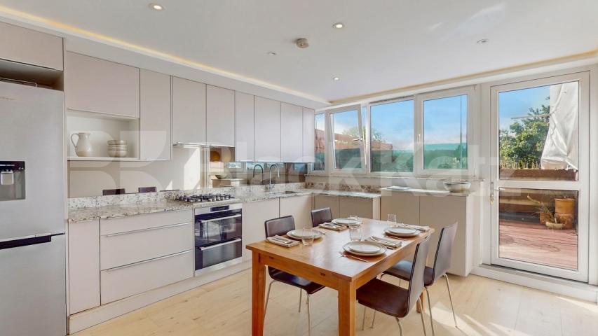 This spacious and stylish three-bedroom apartment is perfectly situated in the heart of West Hampstead, one of London’s most sought-after residential neighbourhoods Netherwood Street, West Hampstead, NW6 (Inclusive of gas),  Webheath Netherwood Street