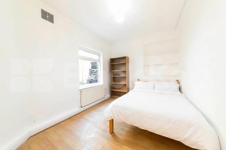 Available Now-Furnished or Unfurnished / Suitable for Sharers or a Family Claremont Road, London, NW2,  London
