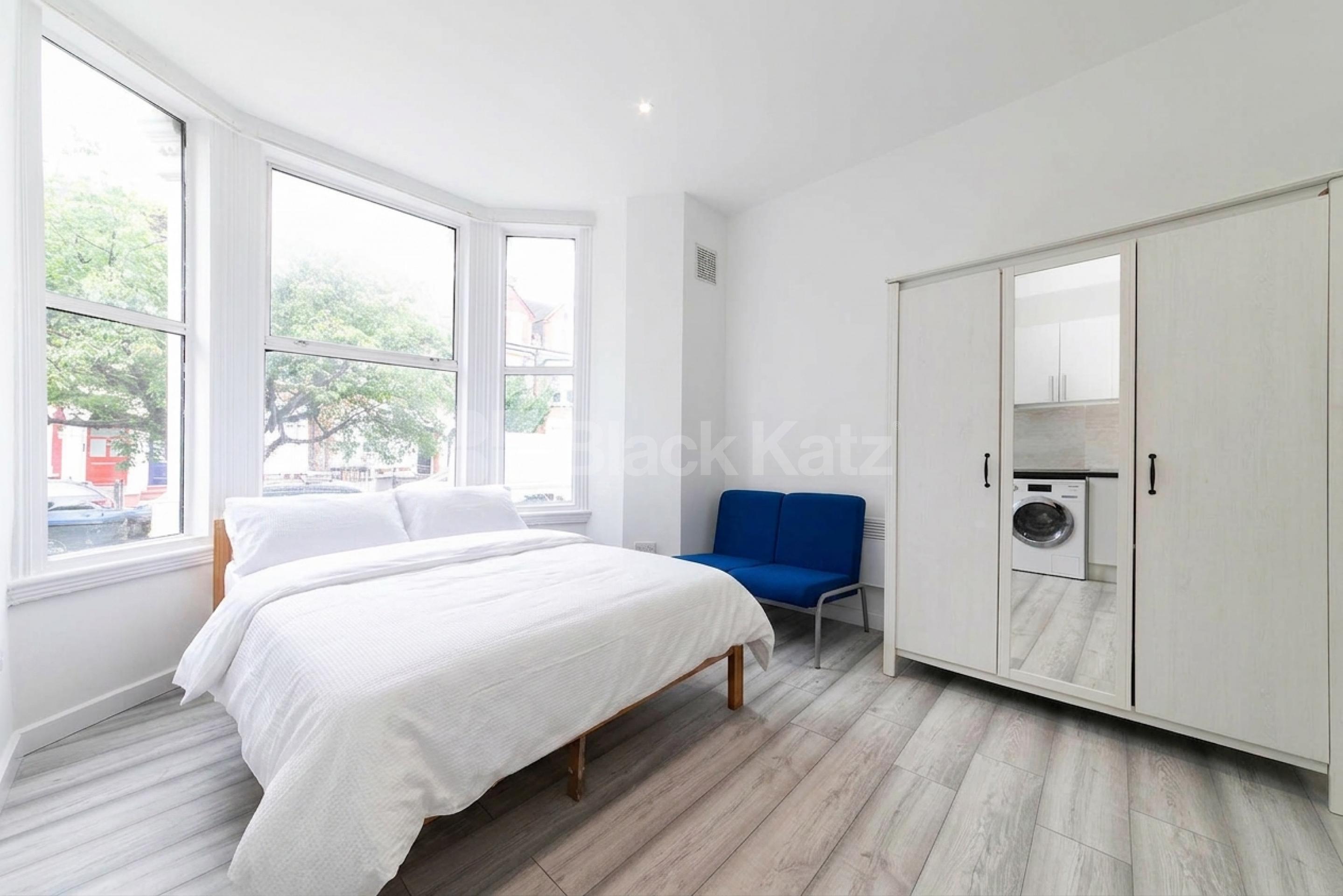 Newly renovated and available now, this spacious furnished studio on Callcott Road, NW6 offers excellent value in a great location Callcott Road, London, NW6 (Council tax, gas and water Included),  London NW6
