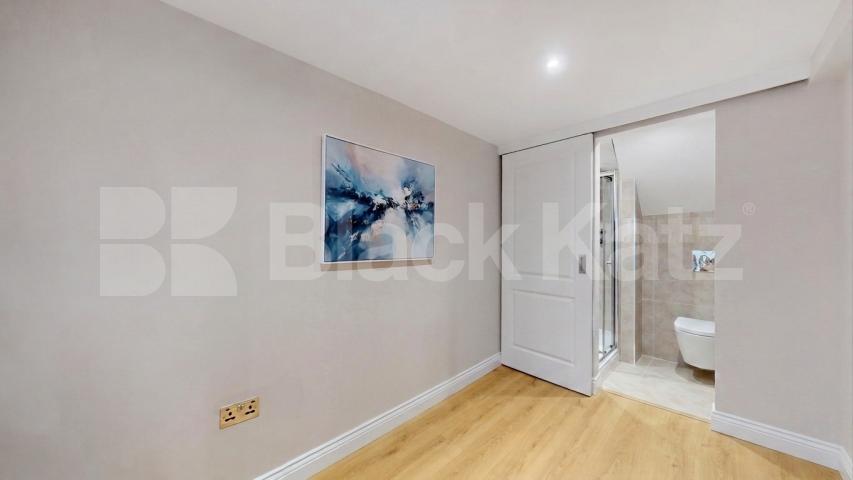 Newly renovated self-contained studio apartment available now on Sandwell Crescent, NW6 Sandwell Crescent, West Hampstead, NW6 (All bills Included),  London