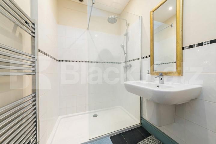 A spacious and well-presented two-bedroom apartment located on the sought-after Cambridge Avenue, NW6 Cambridge Avenue, London, NW6 (Electricity and Water),  London