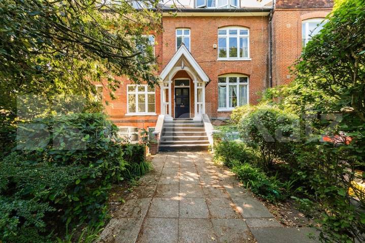 A bright and spacious two-bedroom apartment situated on the sought-after Acol Road, NW6, offering well-proportioned living space and a private garden Acol Road, West Hampstead, NW6,  London