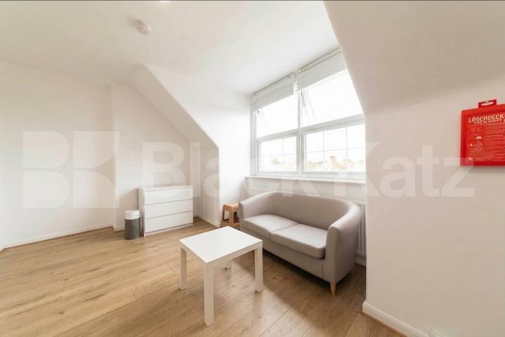 A well-presented and bright two-bedroom apartment located on Burnley Road, Dollis Hill, NW10.The property features a spacious open-plan living and kitchen area, flooded with natural light, creating a welcoming and airy atmosphere Burnley Road, Dollis Hill, NW10,  London