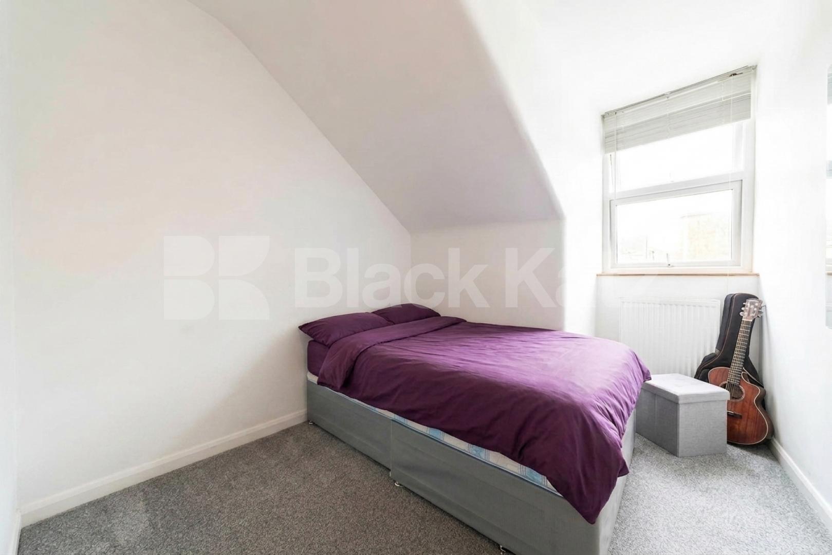 A well-presented and bright two-bedroom apartment located on Burnley Road, Dollis Hill, NW10.The property features a spacious open-plan living and kitchen area, flooded with natural light, creating a welcoming and airy atmosphere Burnley Road, Dollis Hill, NW10,  London