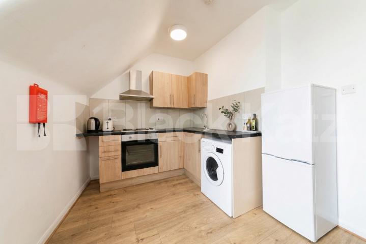 A well-presented and bright two-bedroom apartment located on Burnley Road, Dollis Hill, NW10.The property features a spacious open-plan living and kitchen area, flooded with natural light, creating a welcoming and airy atmosphere Burnley Road, Dollis Hill, NW10,  London