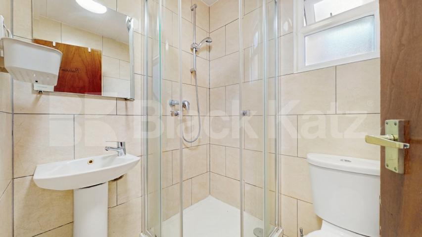 We are happy to present this lovely three double bedroom apartment located in Brondesbury area Willesden Lane, London, NW6,  London