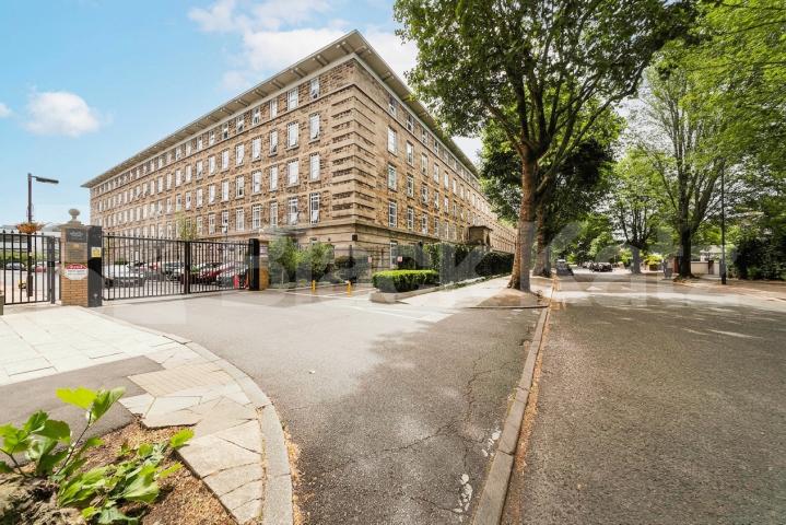 A well-presented two-bedroom, one-bathroom apartment situated in the sought-after Bromyard House development, W3.Offered part furnished and available from July, this spacious apartment features two generous double bedrooms, a modern bathroom, and a l Bromyard Avenue, London, W3 (Inclusive of Water),  Bromyard House Bromyard Avenue