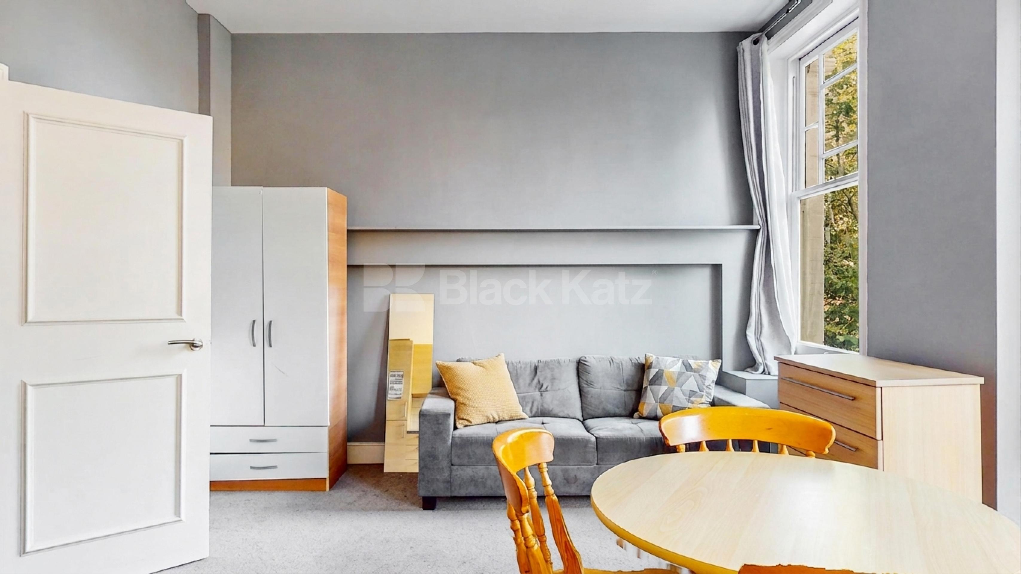 A spacious and comfortable furnished flat is now available to rent on Harvist Road in the heart of Queen’s Park Harvist Road, London, NW6,  London NW6