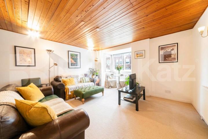 UNDERGROUND PARKING SPACEWe are delighted to offer for rent this lovely, homely one bedroom apartment set on the raised ground floor of a private purpose built block Lymington Road, London, NW6,  London